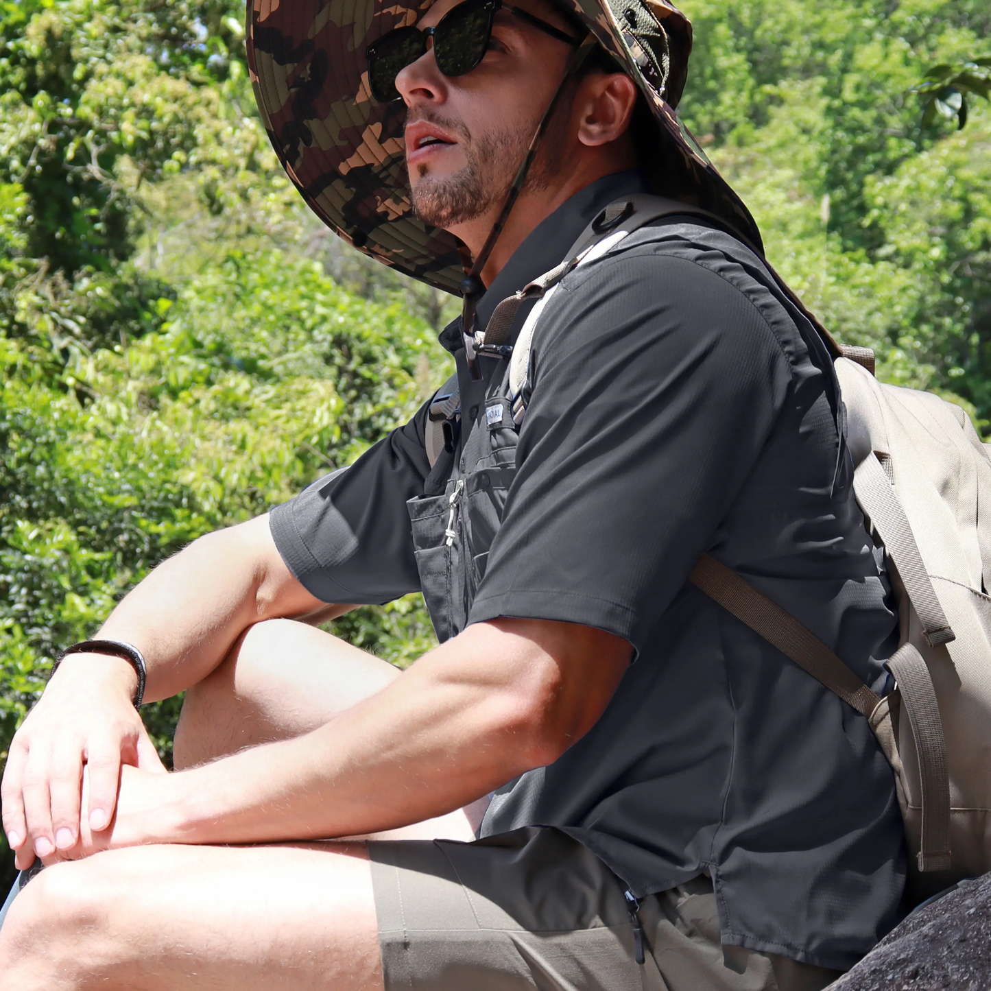 Men's UPF 50+ Outdoor Fishing Shirt - Lightweight Quick Dry Short Sleeve Button Down